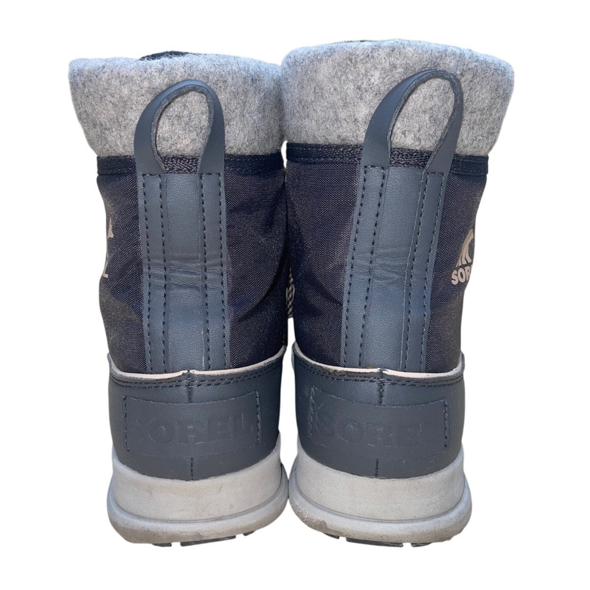 Sorel Women’s Gray Lace Up Style Waterproof Insulated Winter Boots Size 9