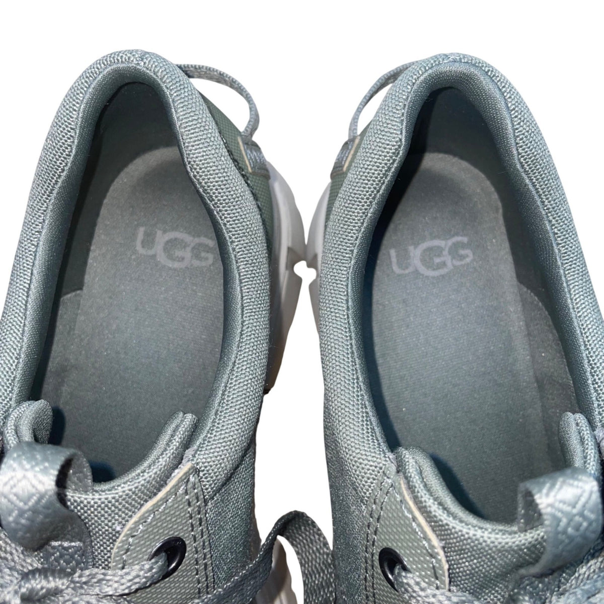 UGG Women’s Green Canvas Lace-Up Chunky Lug Sole Sneakers Size 8