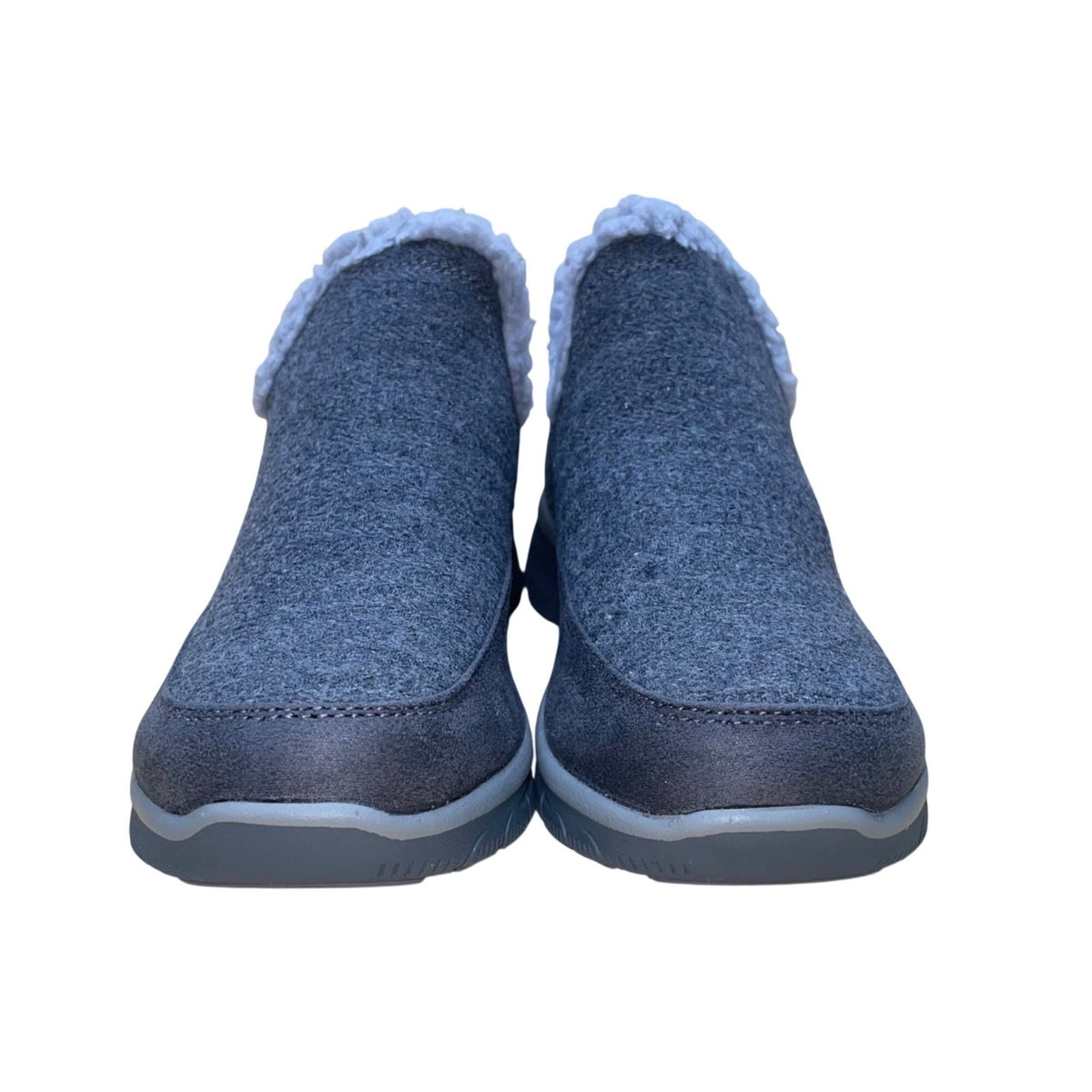 Skechers Women’s Charcoal Gray Easy-Going Winter Kiss Relaxed Fit Booties Size 7