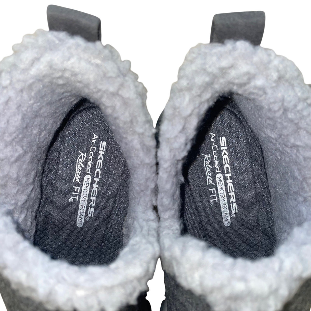 Skechers Women’s Charcoal Gray Easy-Going Winter Kiss Relaxed Fit Booties Size 7