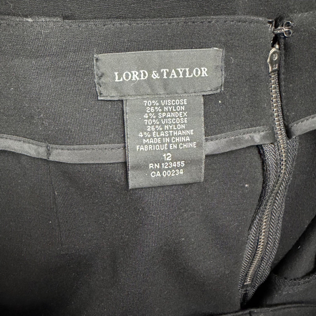 Lord & Taylor Womens Black Pencil Skirt Back Zip Stretch Fabric Sz 12