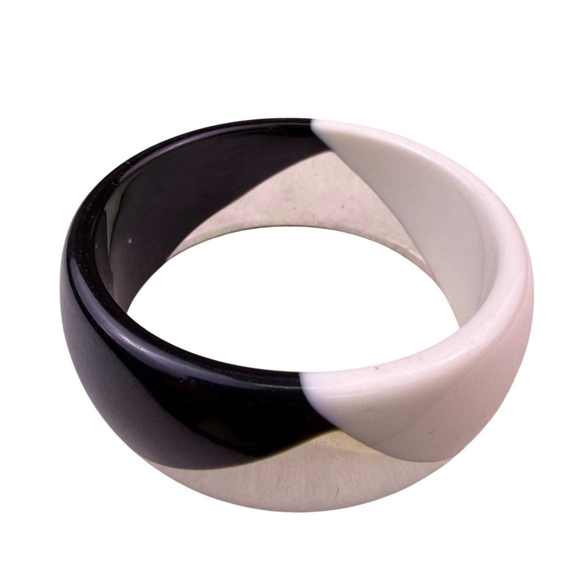 Vintage Black & White Lucite Mod Style Bangle Bracelet Retro Look