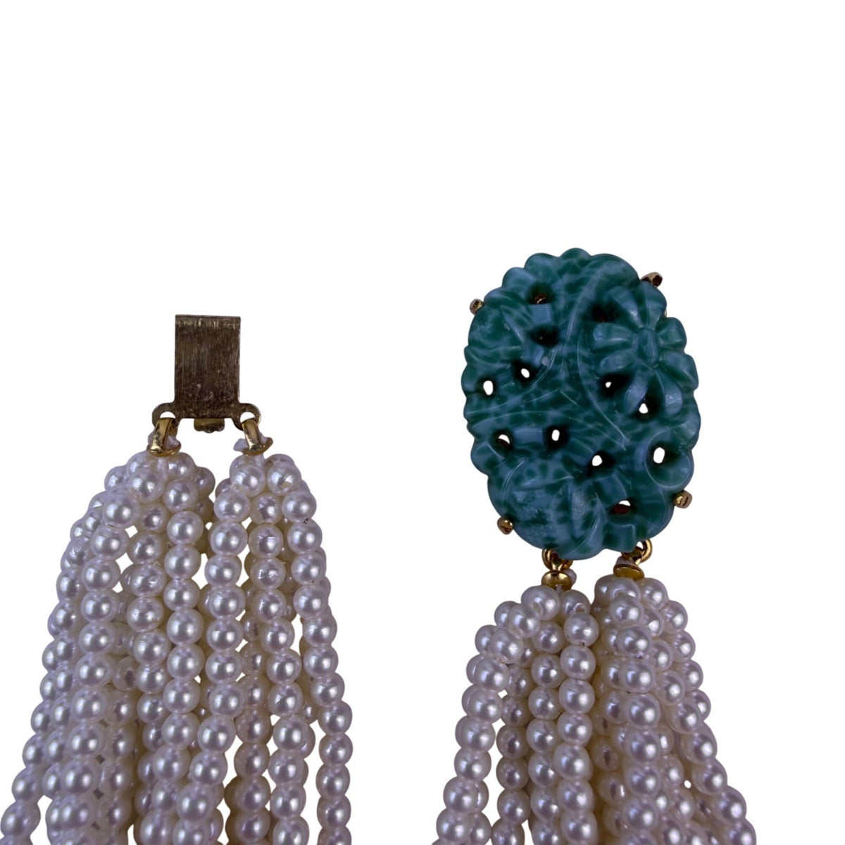 Multi-Strand Seed Pearl Necklace Green Carved Stone Centerpiece Gold Tone