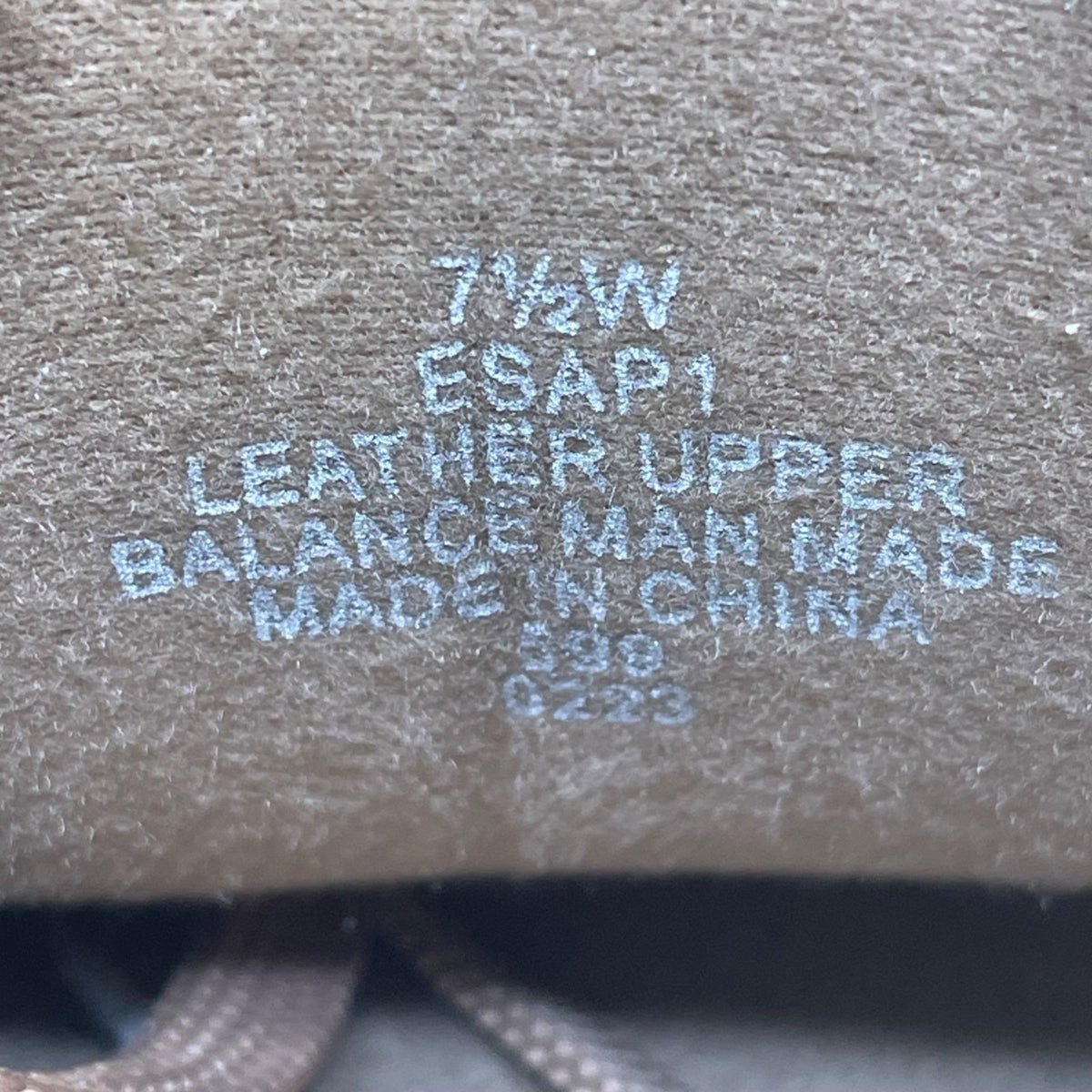 Easy Spirit Women’s Brown Leather Lace-Up Wide Fit Casual Sneakers Size 7.5W