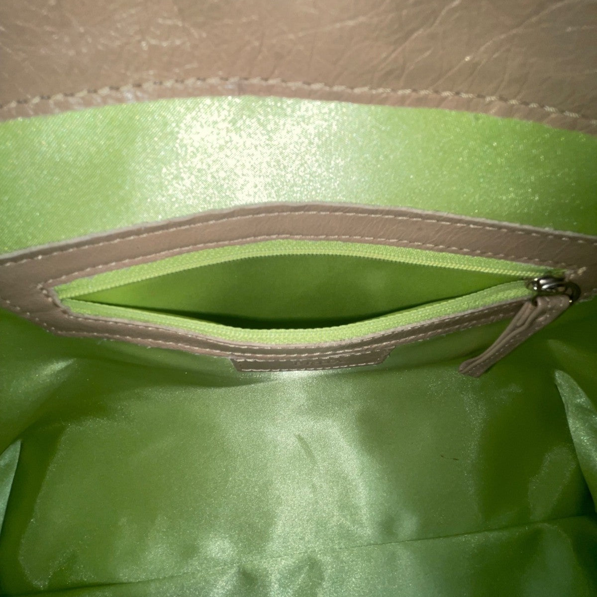 Prua Women’s Brown Leather & Cowhide & Green Lining Shoulder Tote Bag