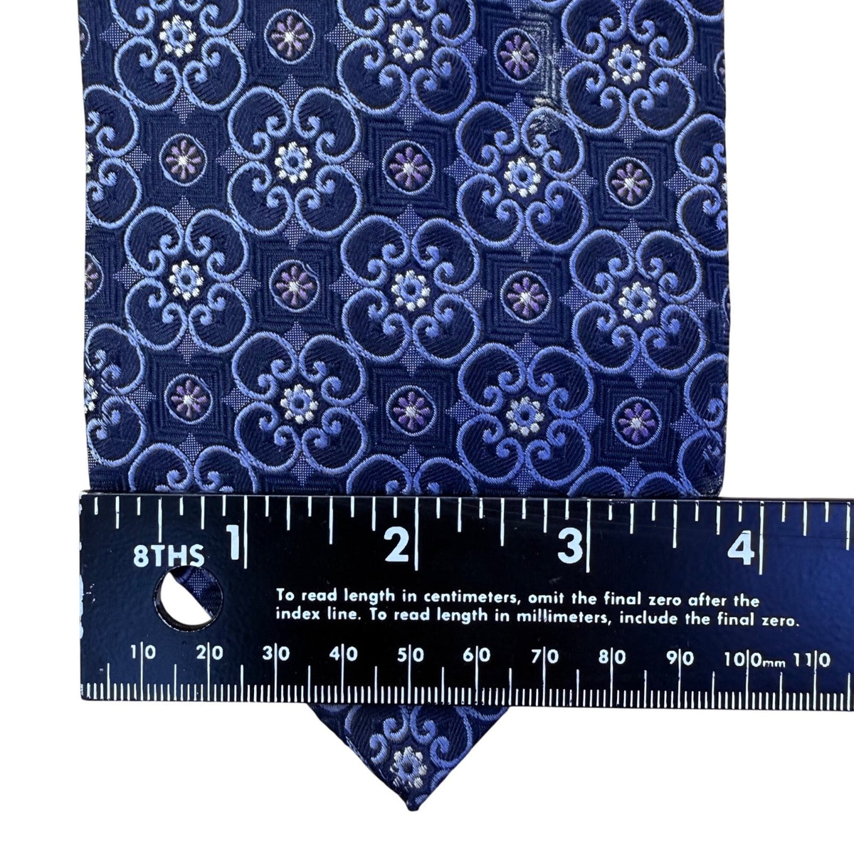 Jacobs Roberts Mens Blue Silk Floral Pattern Tie Handmade By R. Bryant Ltd.