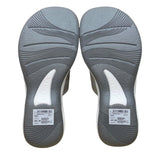 Clarks Women’s Silver Cushion Soft Cloudsteppers Breeze Maye Sandals Size 7