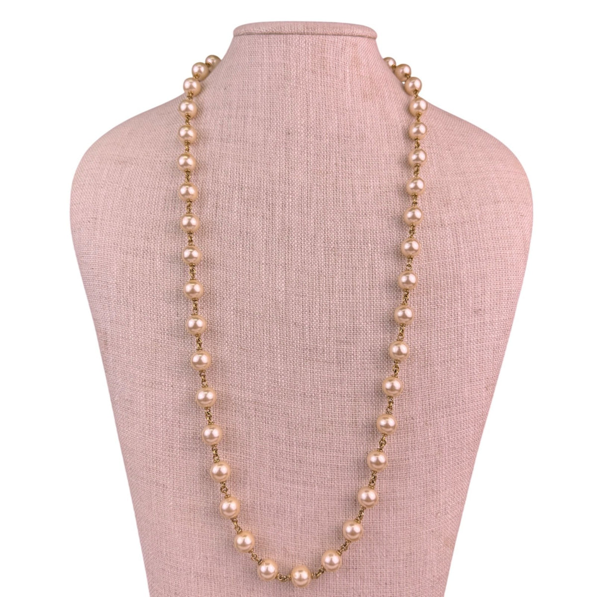 Napier Womens Gold Tone Faux Pearl Necklace Vintage Strand Classic Design