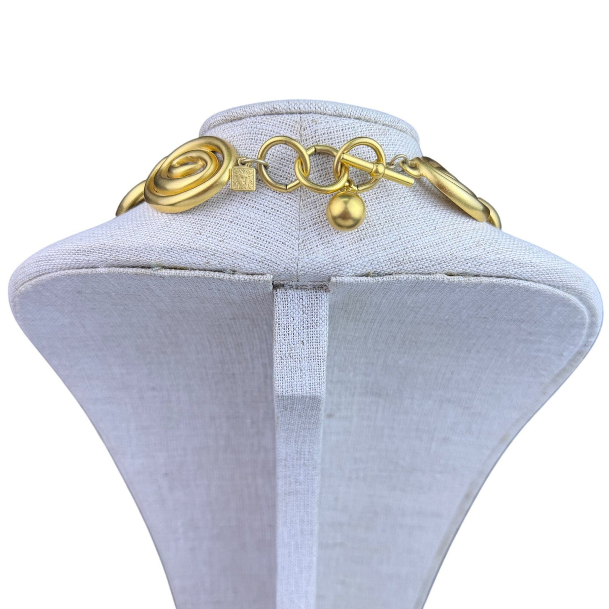 Anne Klein Womens Gold Tone Metal Swirl Statement Necklaces Adjustable