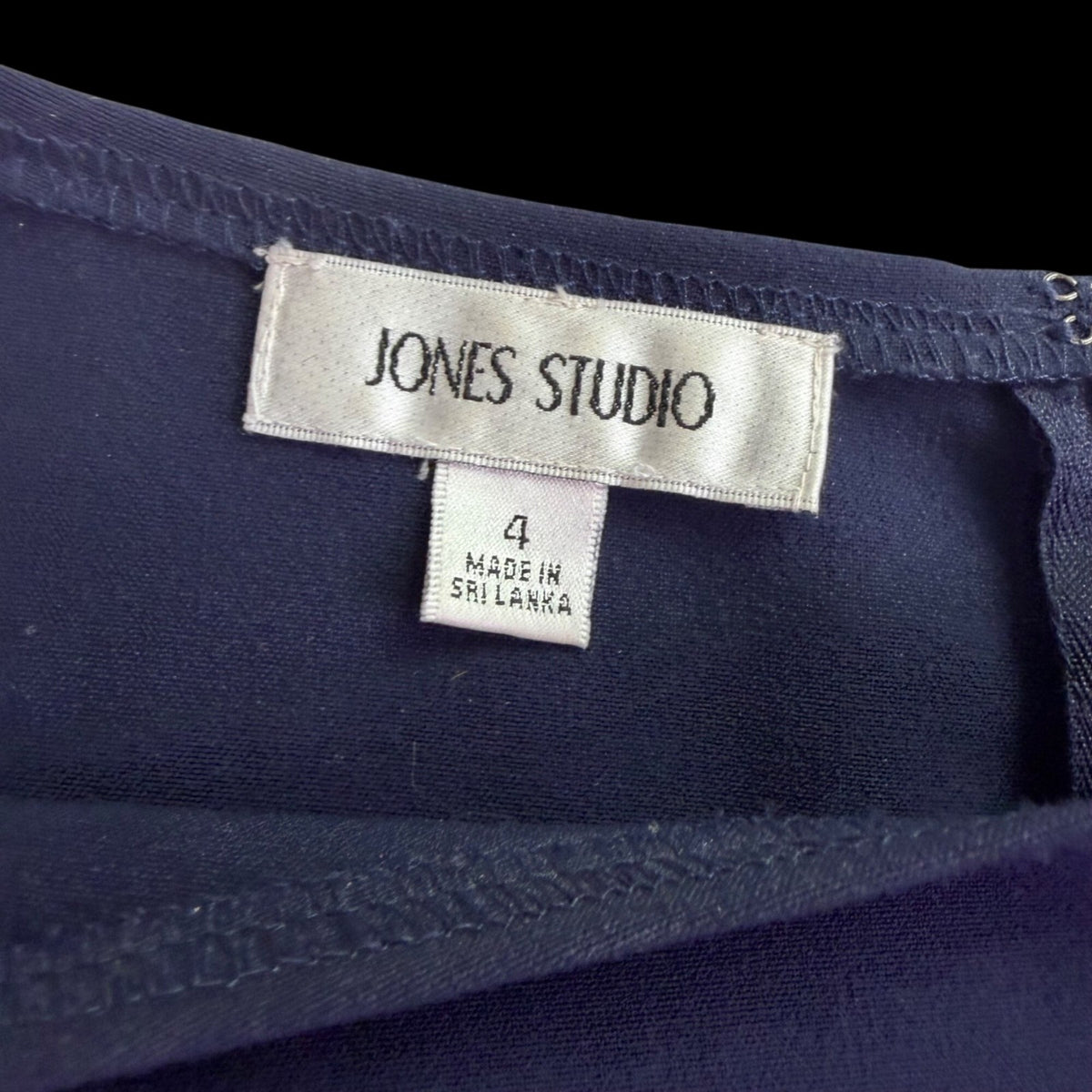 Jones Studio Womens Navy Dress With Belt Modest Yet Stylish Look Size 4