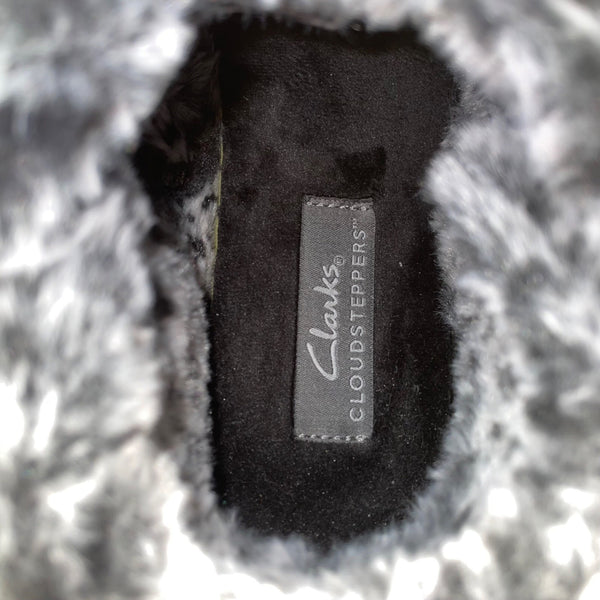 Clarks Women’s Black Faux Fur-Lined Cloudsteppers Slip-On Ankle Boots Size 10M