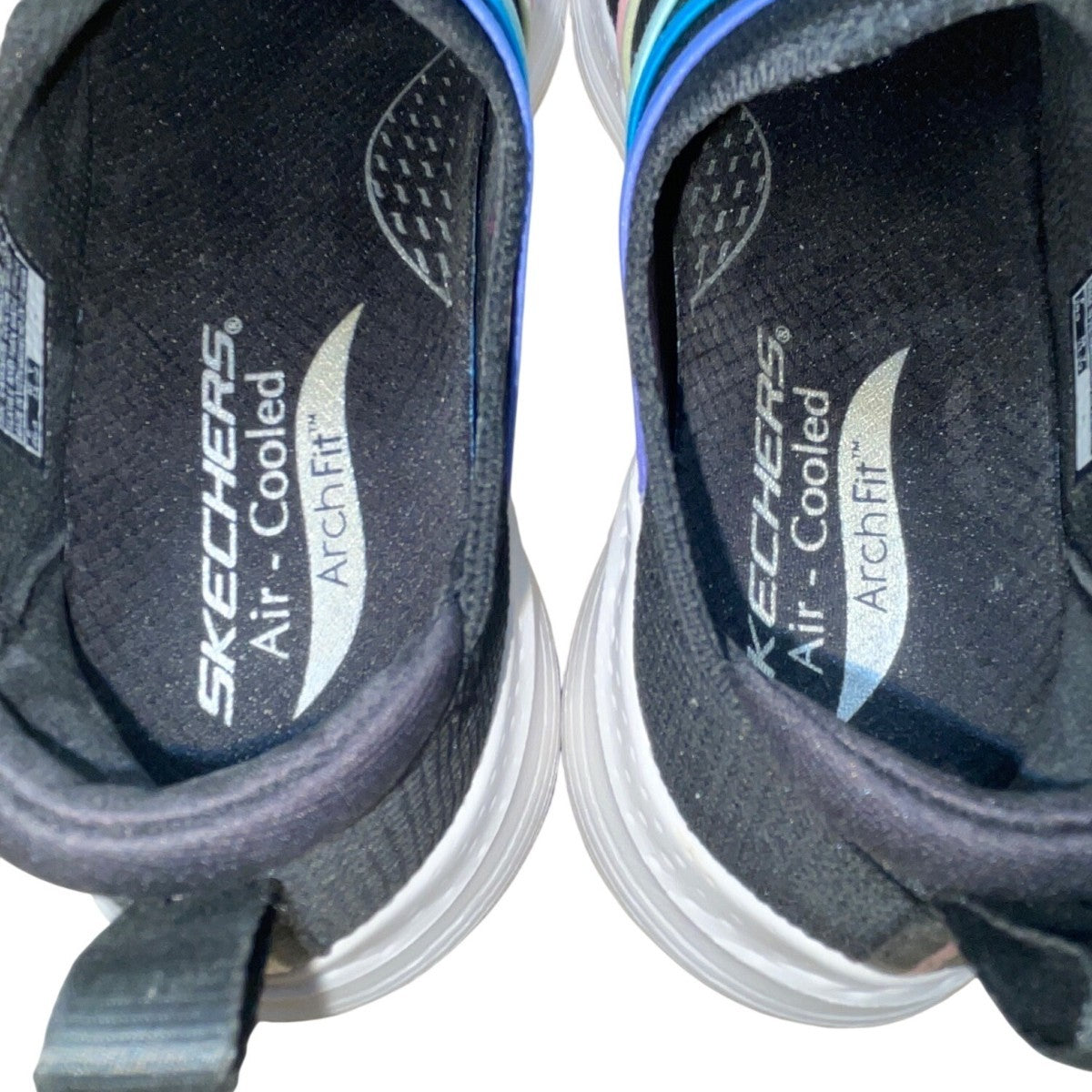 Skechers Women’s Black Multicolor Arch Fit Slip-On Athletic Sneakers Size 6.5