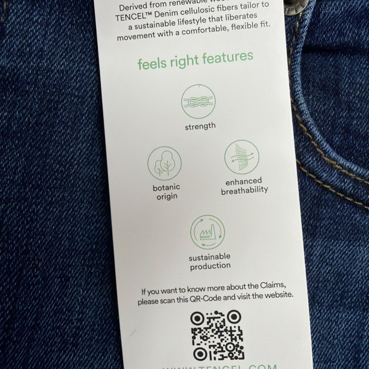 L.L. Bean Womens Blue Cotton Blend Straight Leg Jeans Favorite Fit Size 14 R