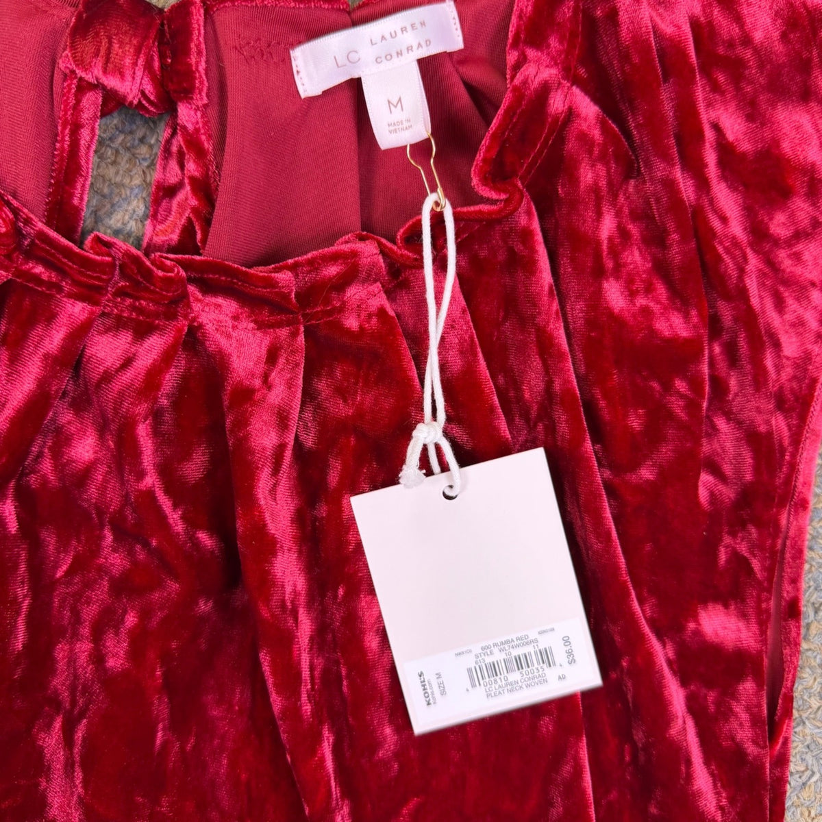 Lauren Conrad Womens Red Velvet Keyhole Back Top Size M