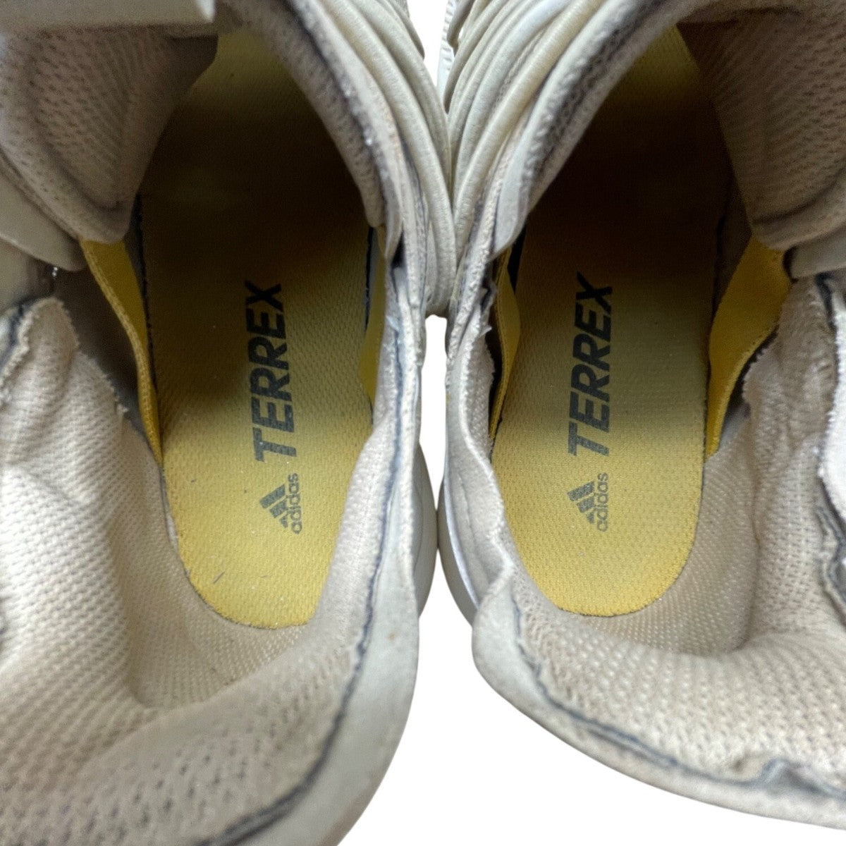Adidas Men’s Beige & Victory Gold Terrex Trail-Ready Hiking Sneakers Size 12