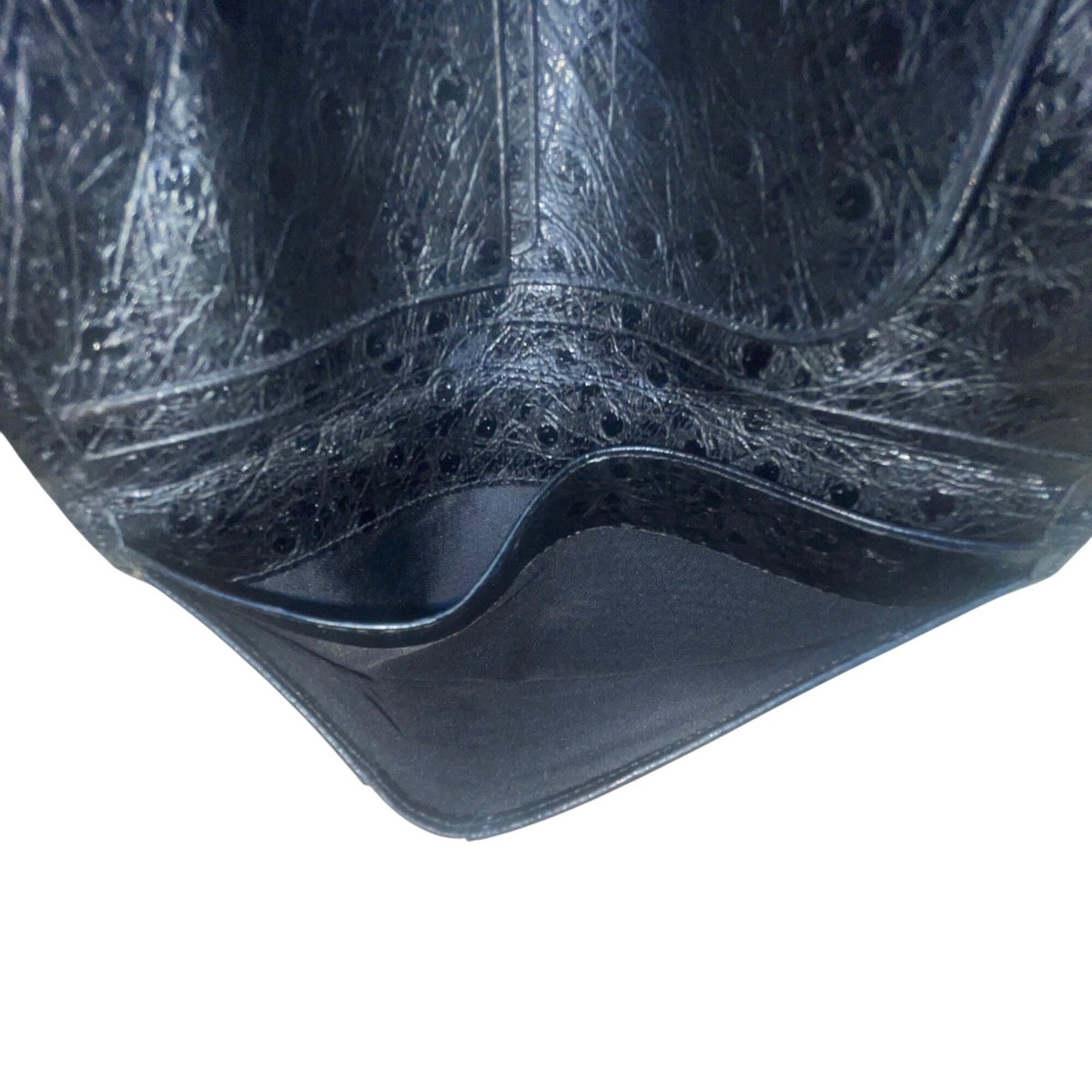 Ostrich Pigskin Black Bi-Fold Embossed Leather With Multiple Card Slots Wallet