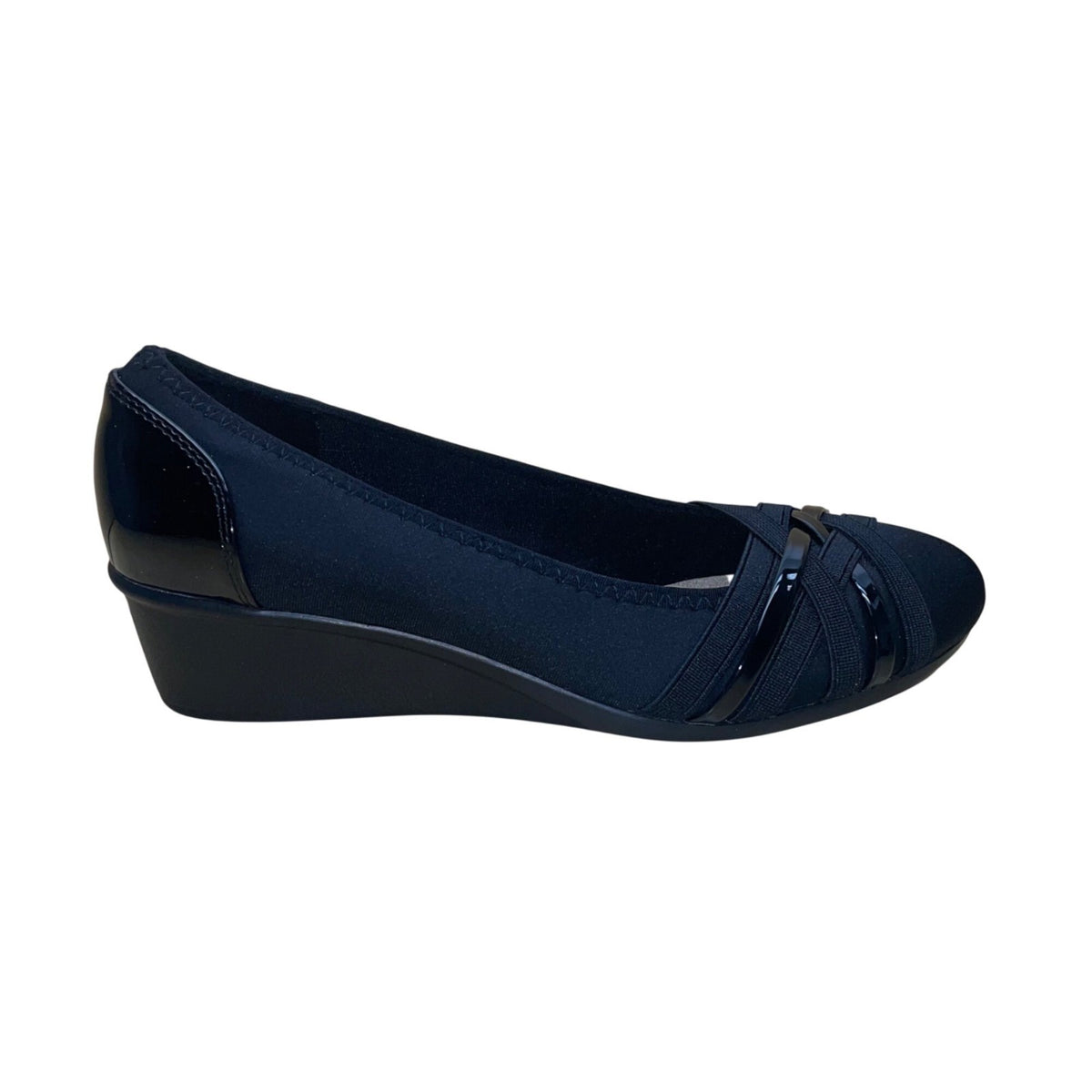 Cliffs By White Mountain Women’s Black Woven Detailing Bowie Wedge Flats Size 7M