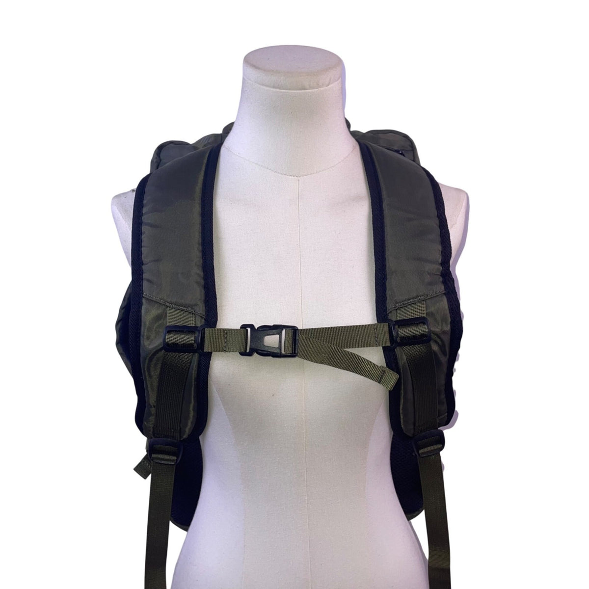 Matein Unisex Olive Green Nylon Adjustable Straps Convertible Travel Backpack