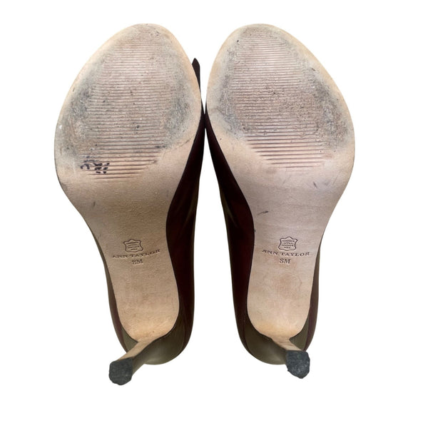 Ann Taylor Women’s Burgundy Leather Classic Style Tassel High Heel Pumps Size 8M