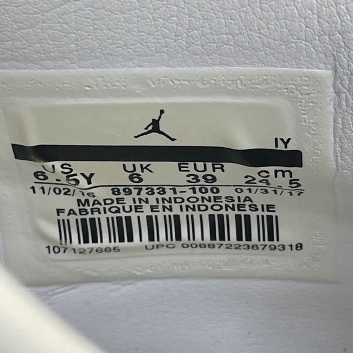 Air Jordan Youth Frost White Triple XI Retro Low Premium GS Sneakers Size 6.5Y