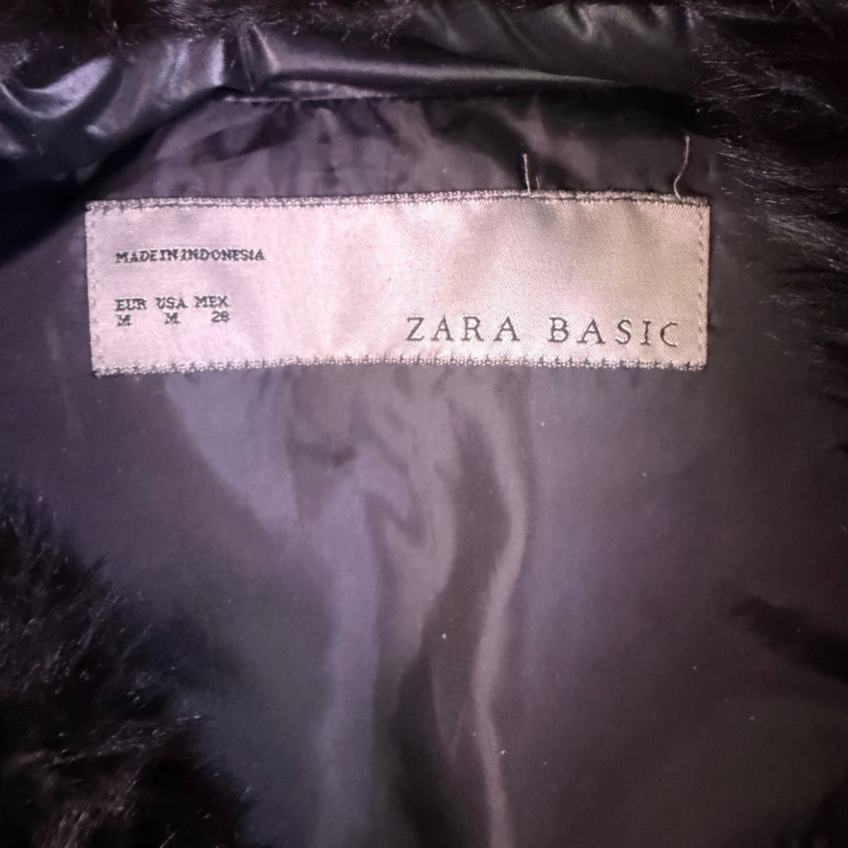 Zara Basic Womens Black Down Puffer Vest Faux Fur Collar Belted Quilted Size M