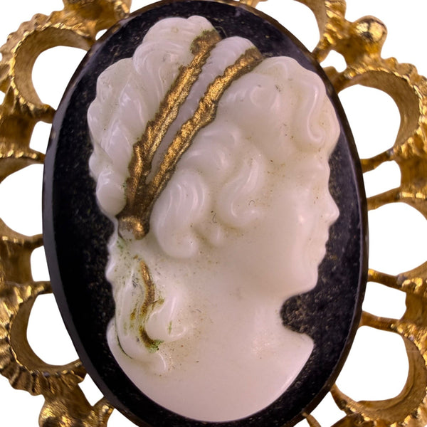 Vintage Gold Tone Womens Cameo Brooch Black/White Oval Metal Filigree Frame
