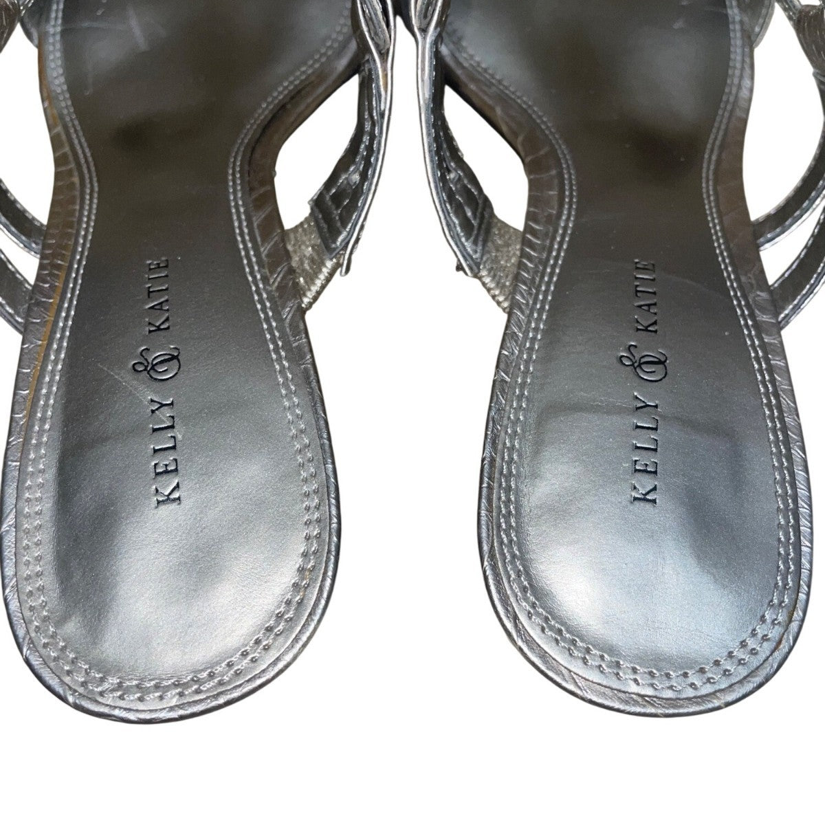 Kelly & Katie Women’s Silver Strappy Croc Open Toe  Block Heel Sandals Size 7.5