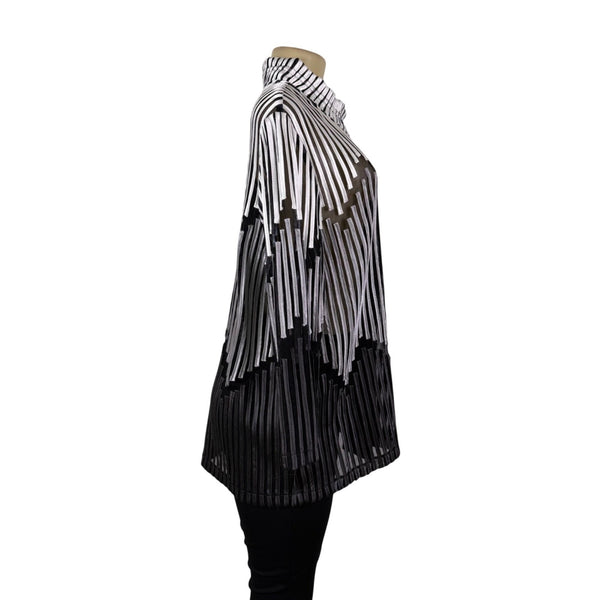 Chicos Womens Black & White Striped Sheer Button-Front Tunic Jacket Size 3 - New
