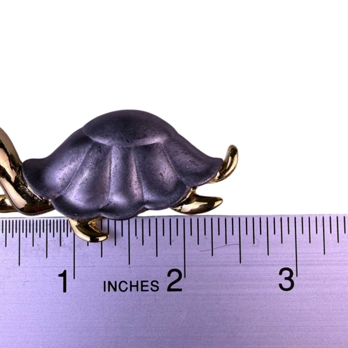 Vintage  Two-Tone Metal Turtle Brooch Stylish Glossy Purple & Gold Pin