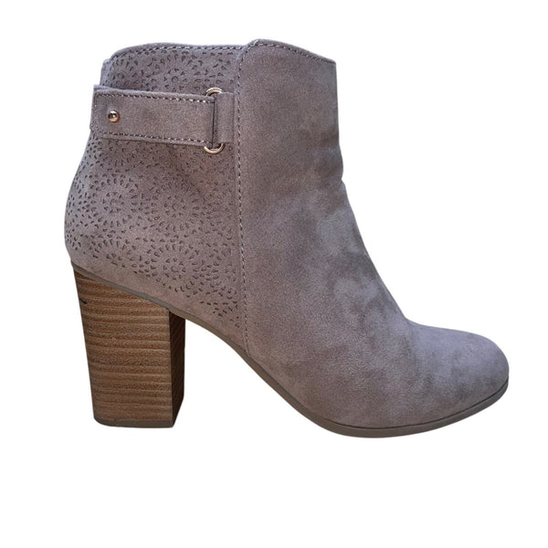 Lauren Conrad Women’s Taupe Faux Suede Block Heel Rose Hip Ankle Boots Size 8