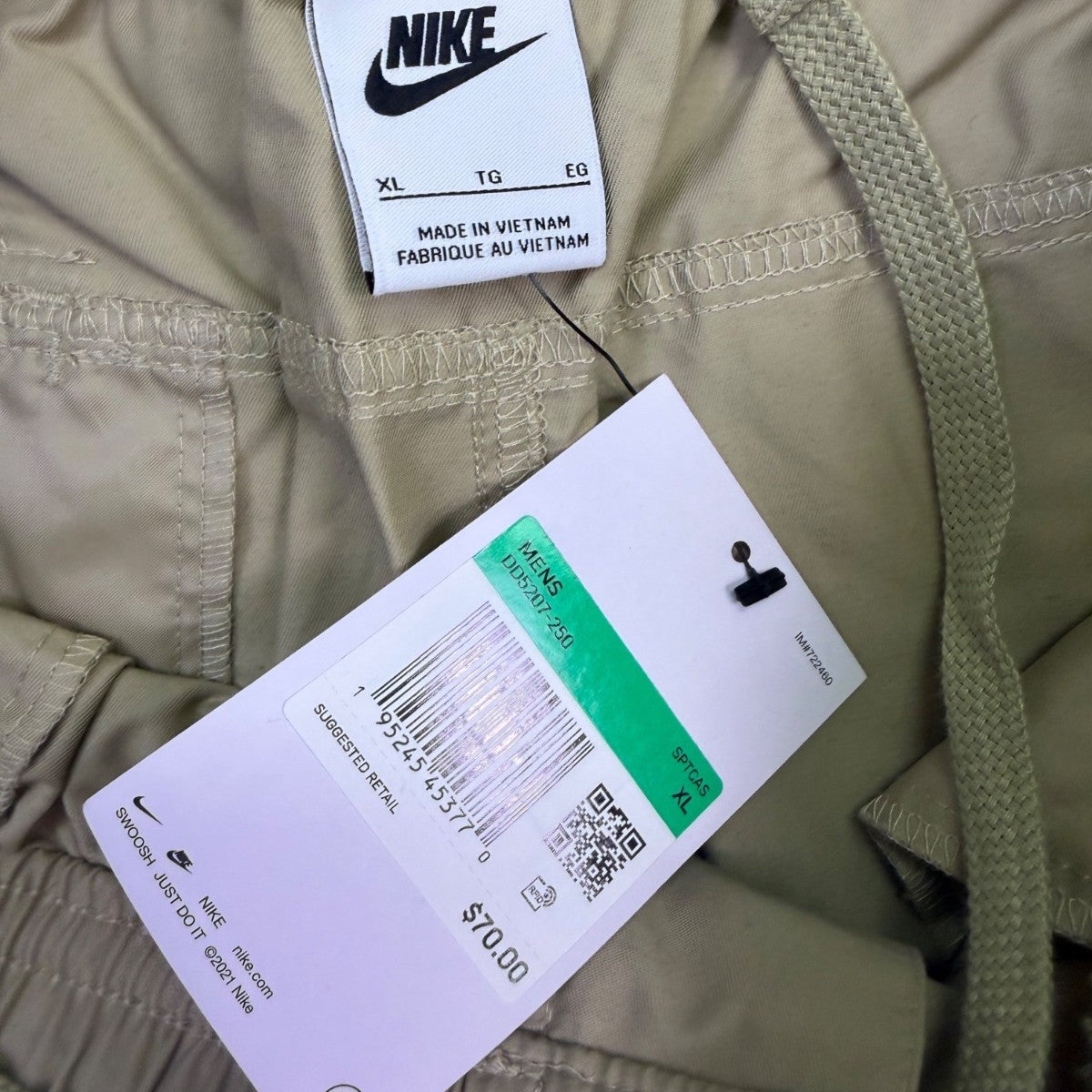 Nike Mens Beige Cargo Pants Lightweight Relaxed Fit Elastic Waist Durable Sz XL