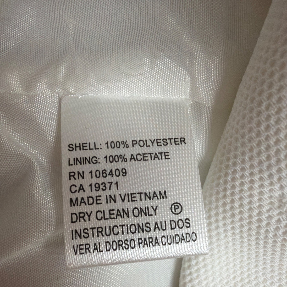 Tahari Womens White Polyester Short Sleeve Gold Button Detail Blouse Size 4