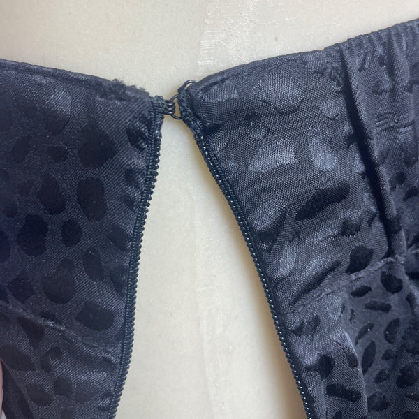 Kalore Women’s Black Animal Print Pants Sz L - NWT