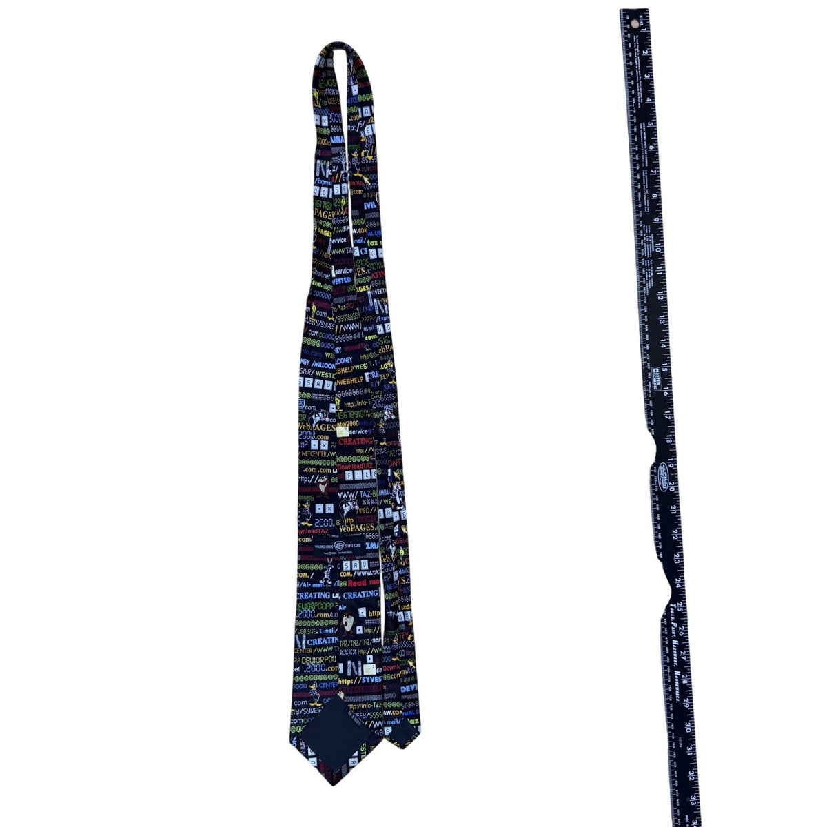 Warner Bros Mens Multi-Color Silk Looney Tunes Computer Graphics Tie 3.75 Wide
