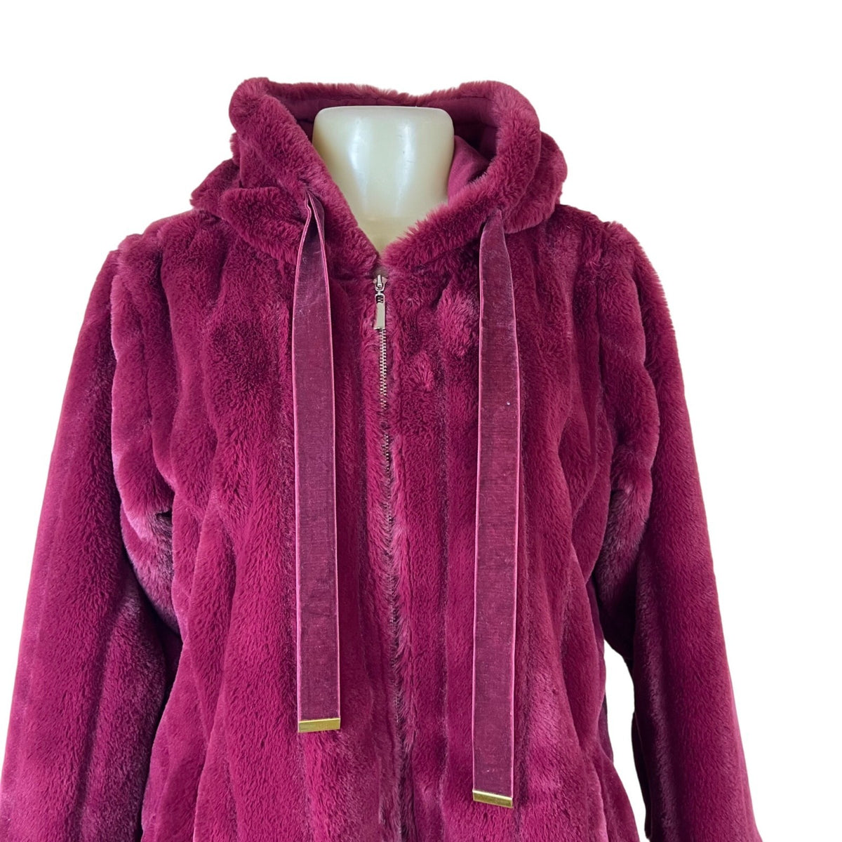 Soft Surroundings Women's Burgundy Faux Fur Hooded Jacket Full-Zip Pockets Sz SP