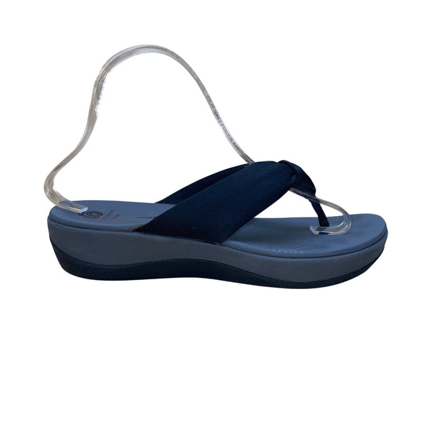 Cloudsteppers By Clarks Women’s Gray & Black Straps Slip-On Sandals Size 5.5