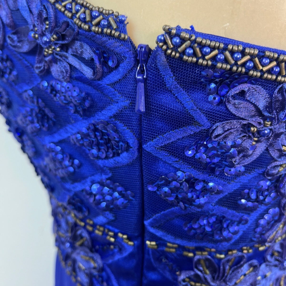 Sue Wong Royal Blue Beaded Maxi Dress With Spaghetti Straps & V-Neckline Size 2