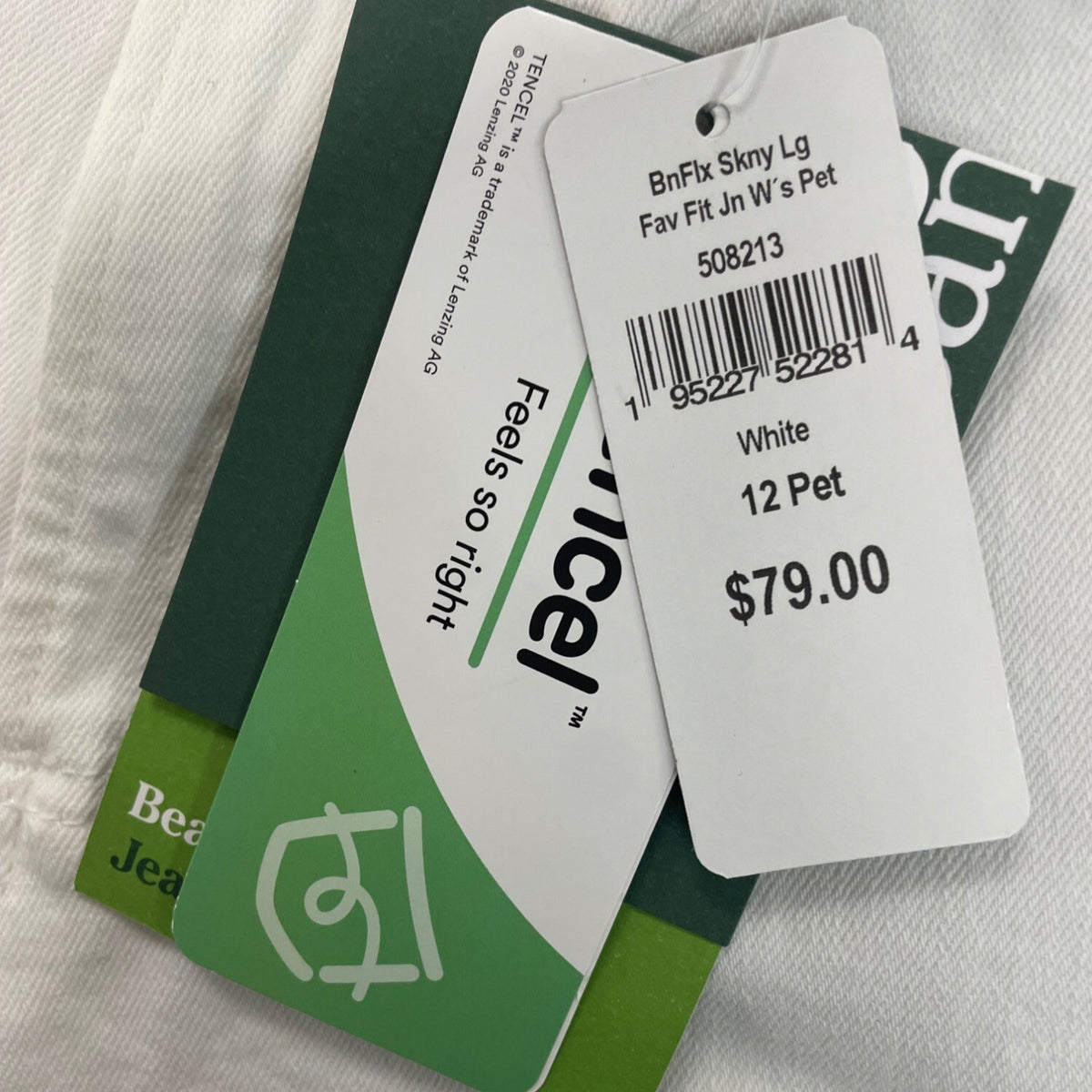 L.L.Bean Womens Beanflex White Jeans Favorite Fit Stretch Denim Size 12P - New