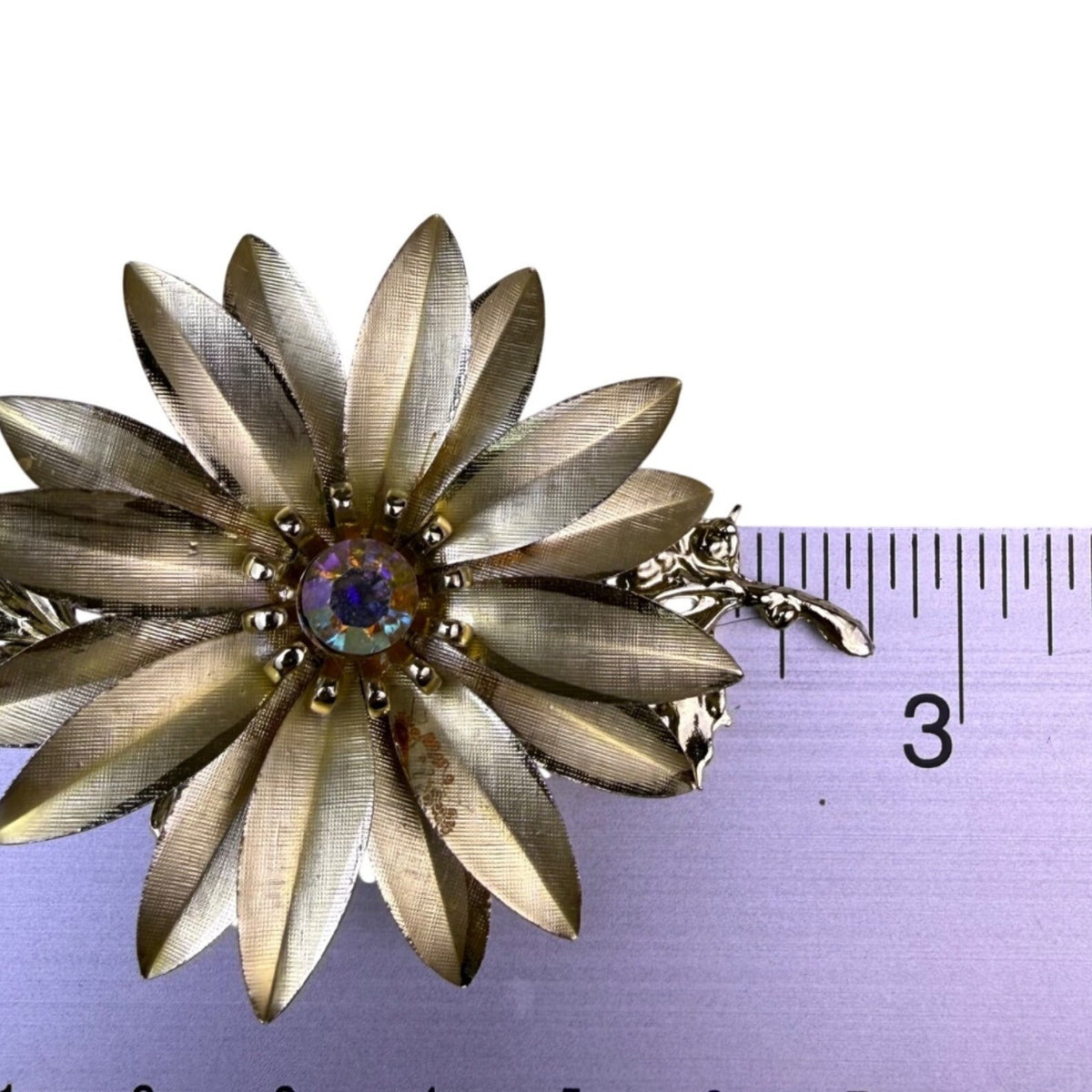 Vintage Gold Tone Floral Brooch Rhinestone Center Pin  Elegant Design