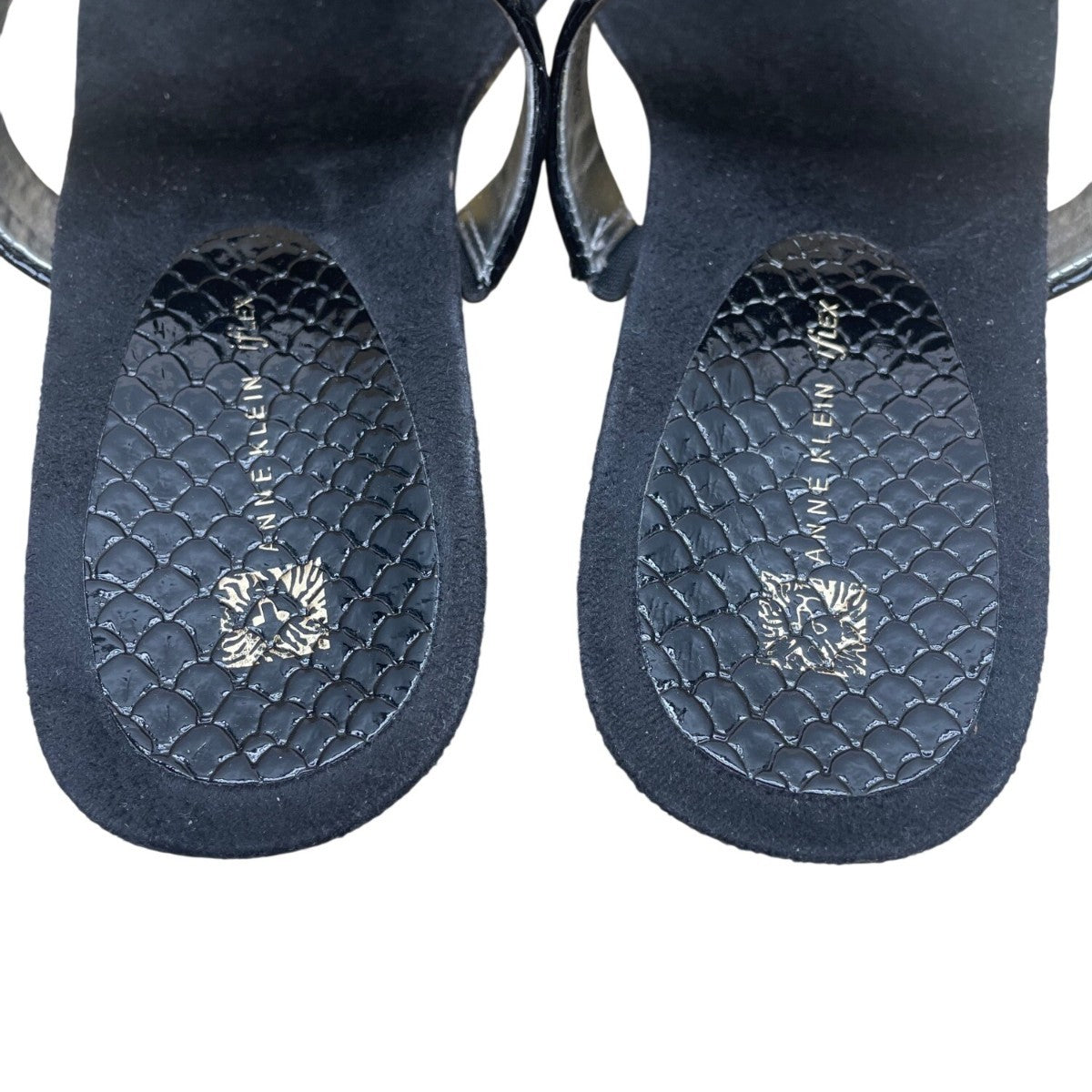 Anne Klein Women’s Black Embossed Strap Wedge Sandals Akita Size 10M