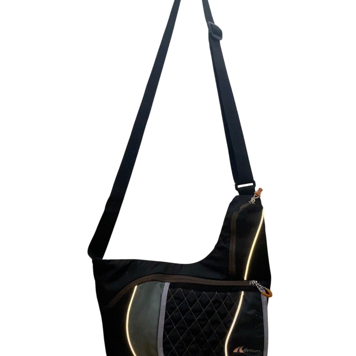 Detours Women’s Black & Gray Quilted Nylon Reflective Crossbody Messenger Bag