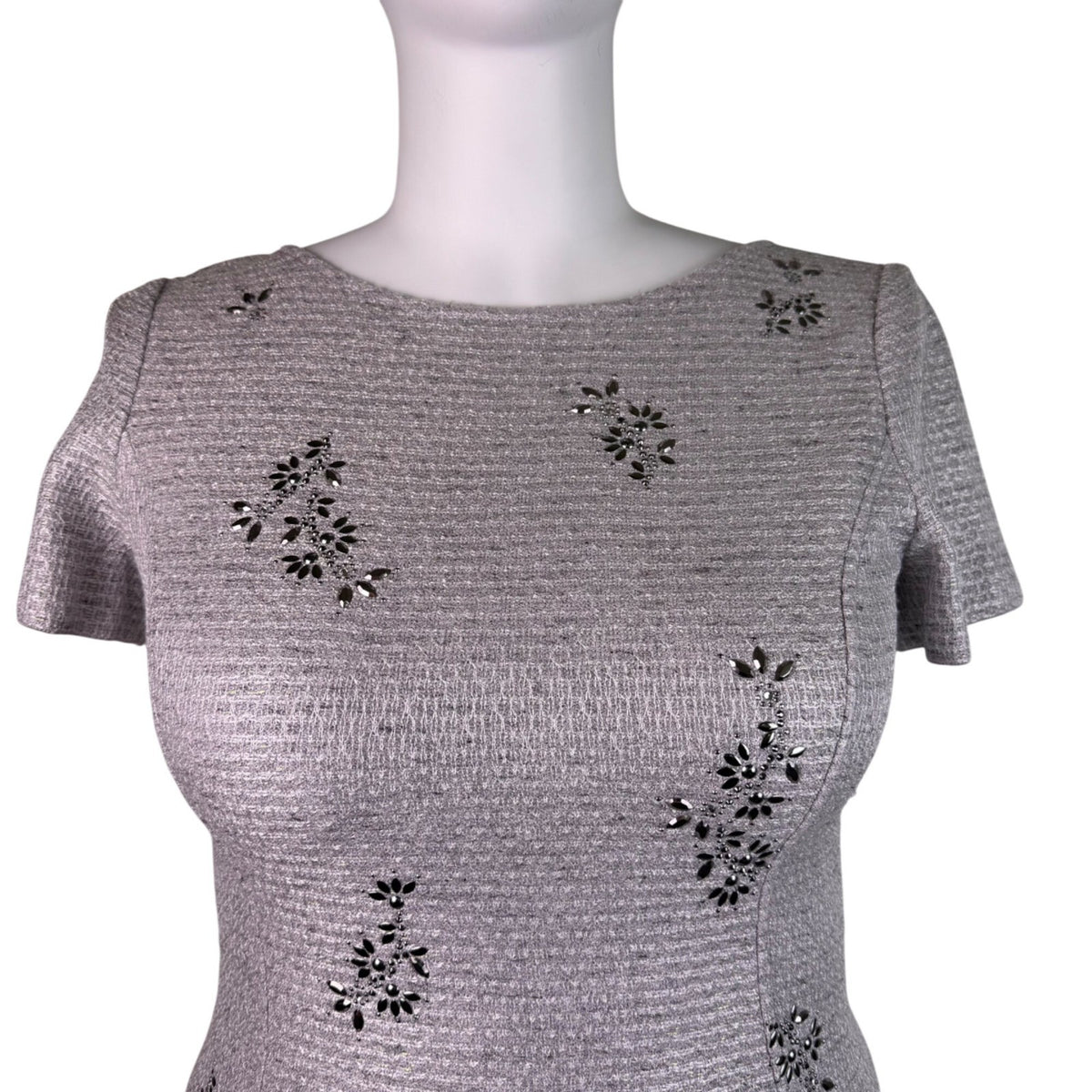 St. John Women’s Silver Sheath Metallic Dress Embroidered Short Sleeve Sz 12