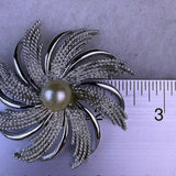 Sarah Coventry Womens Silver Tone Metal Faux Pearl Floral Brooch 1960s Vintage