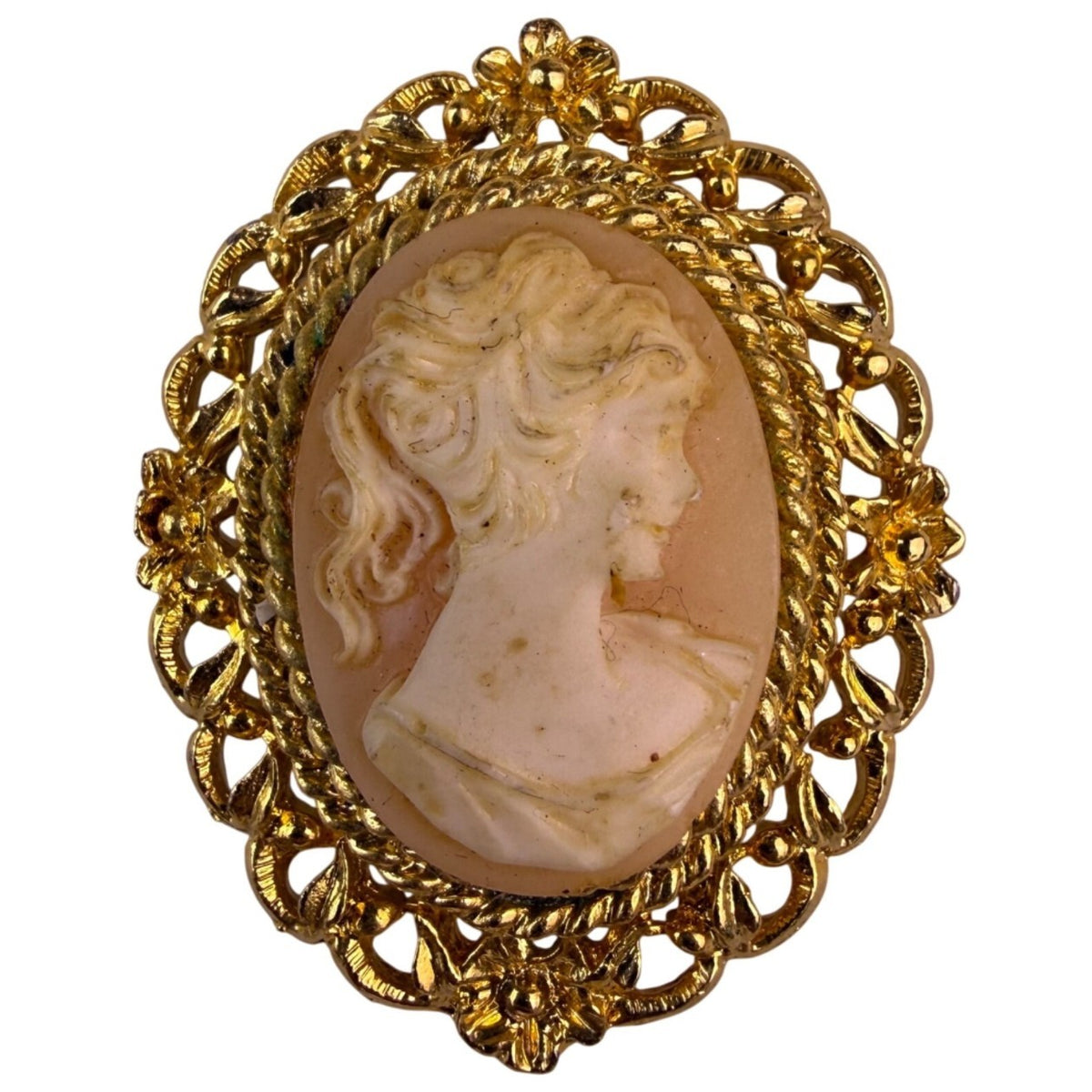 Mid-20Th Century Womens Gold Tone Cameo Brooch Carved Profile