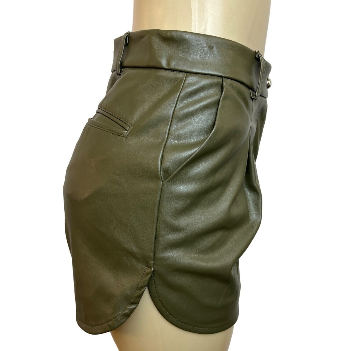 Atelier Linah Women's Green High Waisted Synthetic Leather Tulip Hem Shorts Sz 3