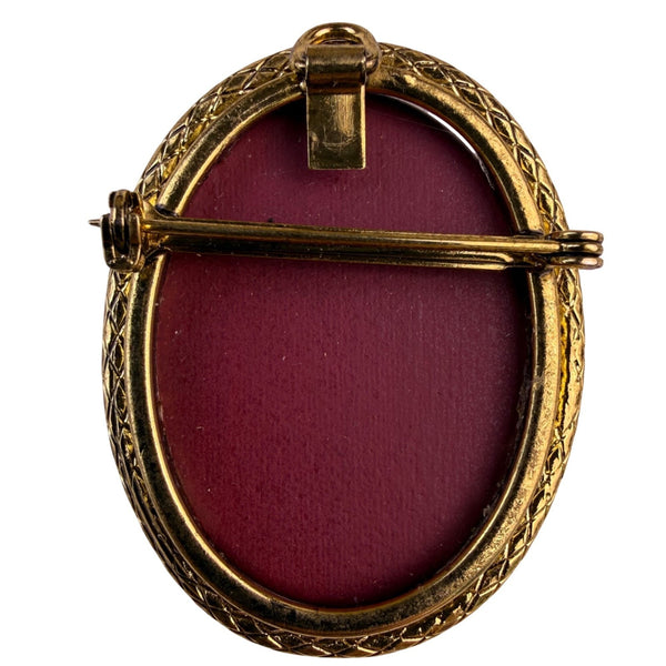 Vintage Hand-Painted Womens Burgundy Resin Brooch Gold-Tone Floral Oval Cabochon