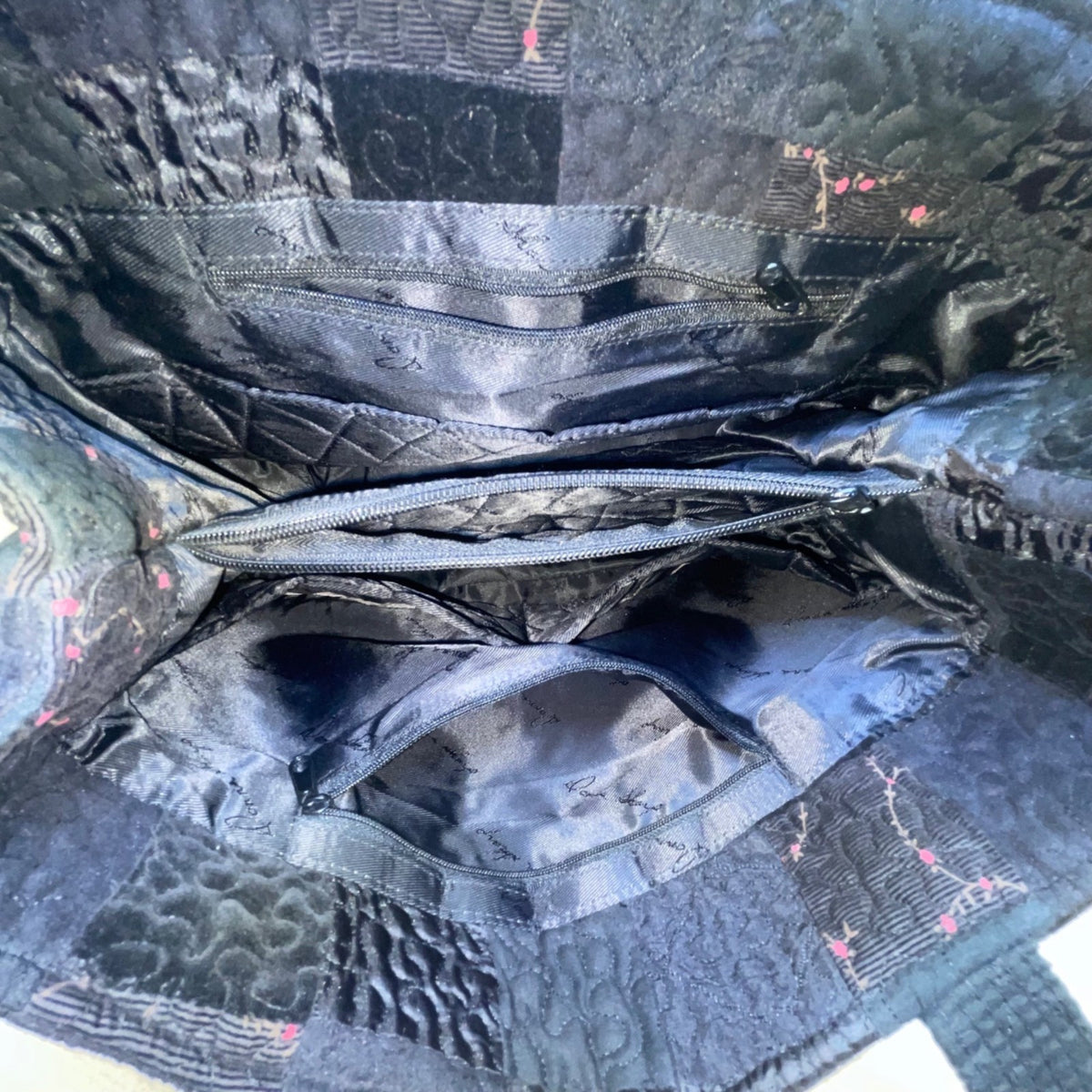 Donna Sharp Women’s Black Quilted Patchwork Double Straps Snap Closure Tote Bag