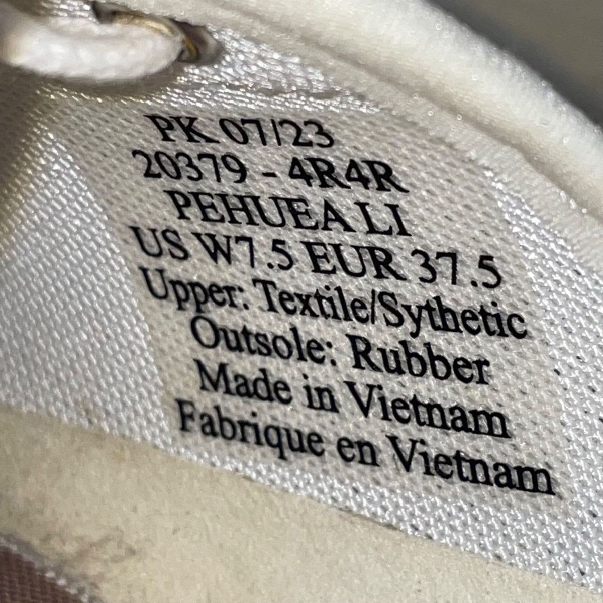Olukai Women’s White Pehuea Li Mesh Comfort Sneakers Size 7.5