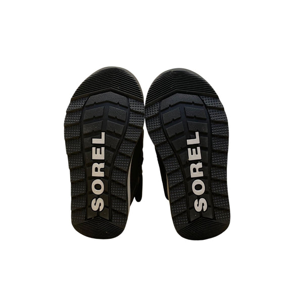 Sorel Boys Black Faux Fur Insulated Waterproof Slip-On Winter Boots Size 7
