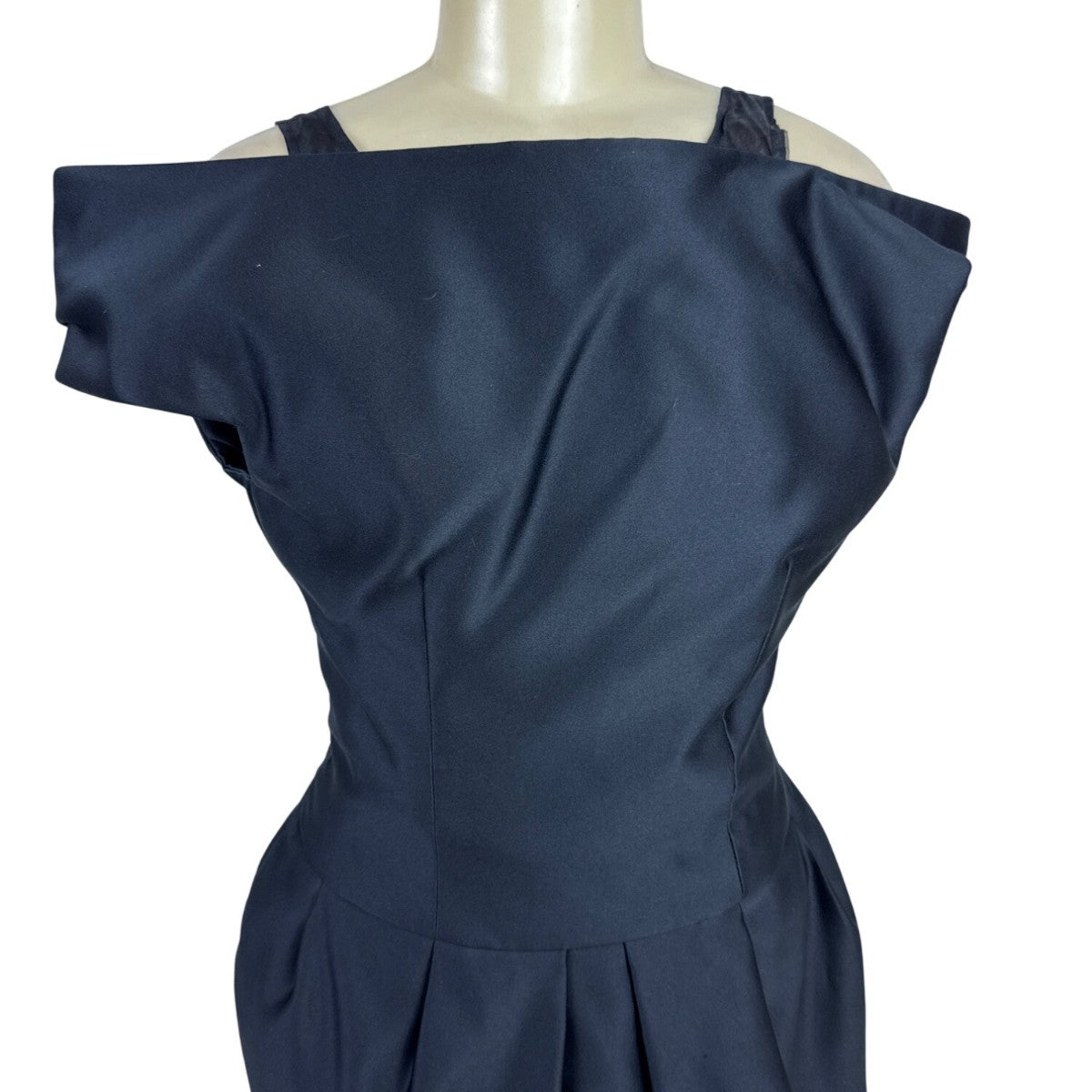Vintage Victor Costa Black Cocktail Dress With Bow Back & Pleated Skirt Sz 6